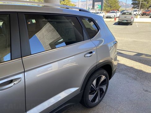 New 2026 Volkswagen Taos SE AWD/4WD image 53