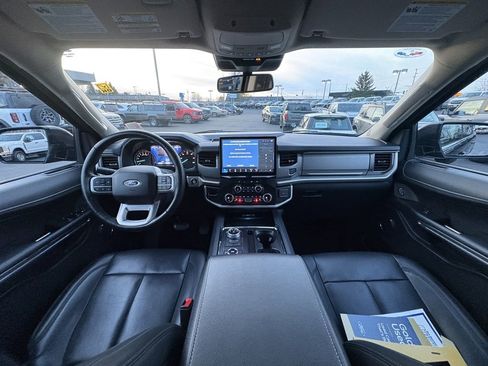 Certified 2024 Ford Expedition XLT image 19