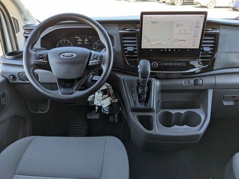 Used 2025 Ford Transit 350 XLT image 17