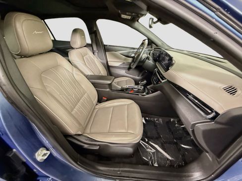 Used 2025 Buick Envista Avenir FWD image 29