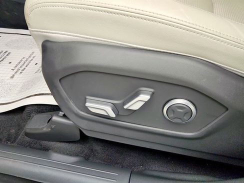 Used 2024 Hyundai Santa Fe Limited AWD/4WD image 12
