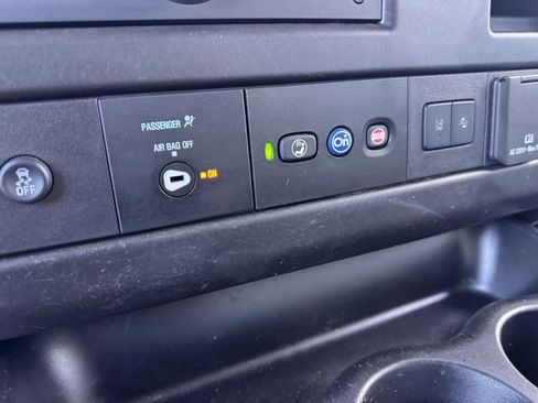 Used 2021 Chevrolet Express 2500 w/ Driver Convenience Package image 20