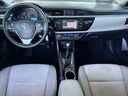 Used 2014 Toyota Corolla LE FWD image 13