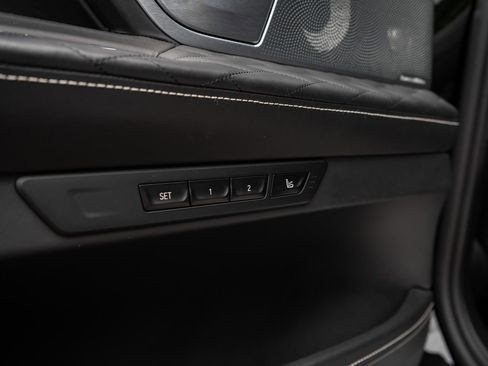 Used 2020 BMW ALPINA B7 xDrive AWD/4WD image 41