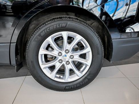 Used 2019 Chevrolet Equinox LT FWD image 38