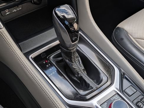 Used 2023 Subaru Forester Limited w/ Popular Package #3 image 24