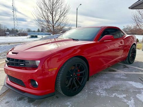 Used 2013 Chevrolet Camaro SS w/ SS Performance Package image 4