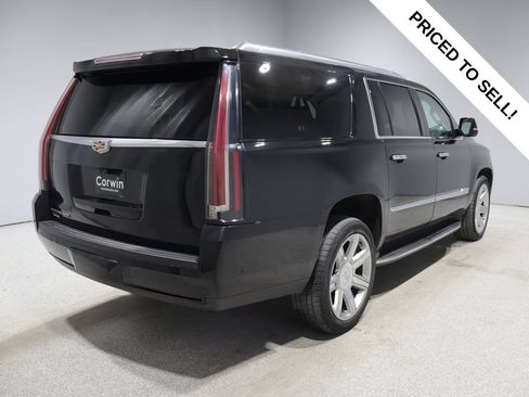 Used 2018 Cadillac Escalade ESV Premium Luxury AWD/4WD image 2