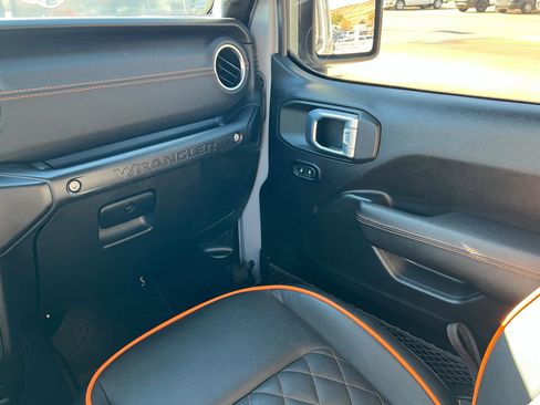 Used 2021 Jeep Wrangler Unlimited Rubicon image 10