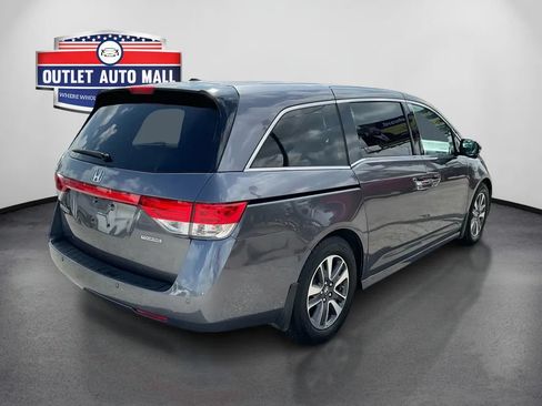 Used 2016 Honda Odyssey Touring image 3