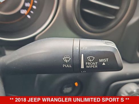 Used 2018 Jeep Wrangler Unlimited Sport S AWD/4WD image 26
