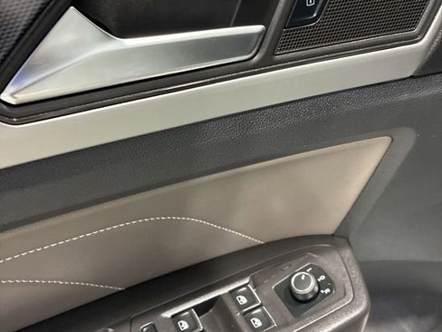 Used 2023 Volkswagen Atlas Cross Sport SEL R-Line AWD/4WD image 24
