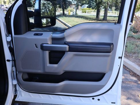 Used 2019 Ford F250 XLT w/ XLT Premium Package AWD/4WD image 26