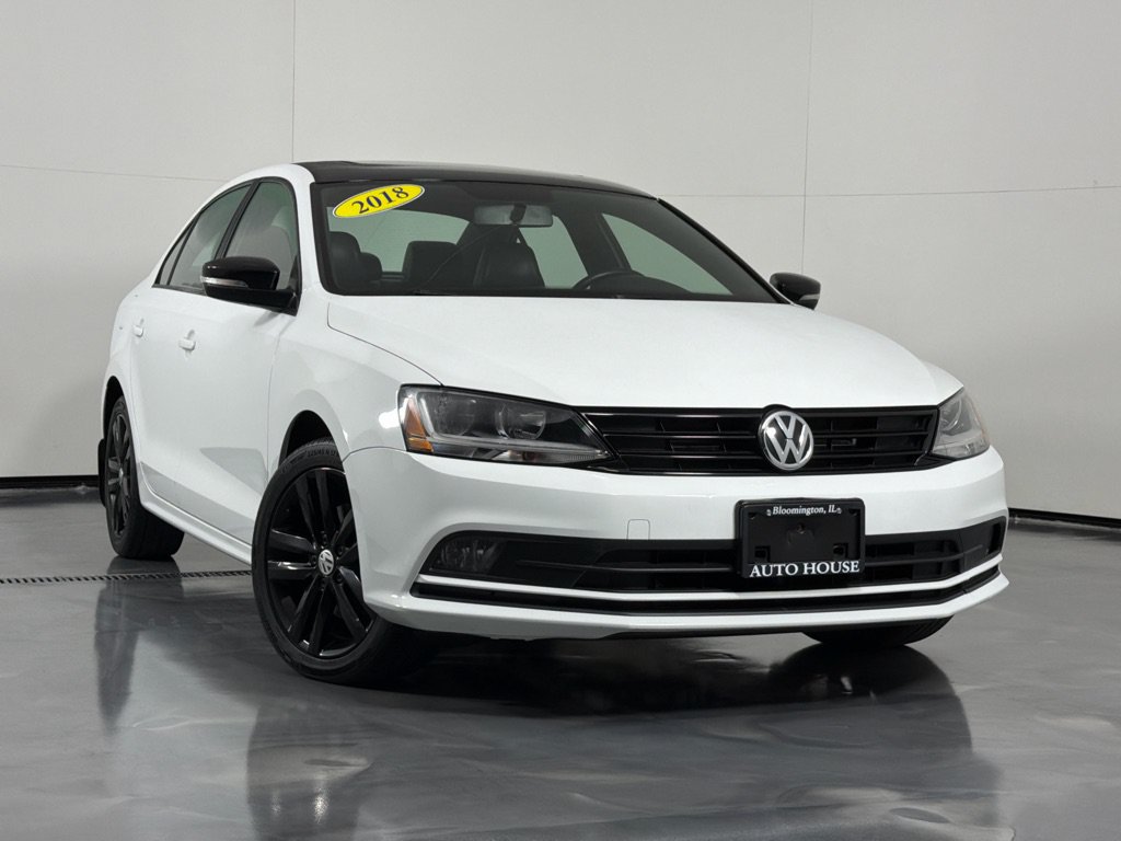 Used 2018 Volkswagen Jetta Sport FWD image 2