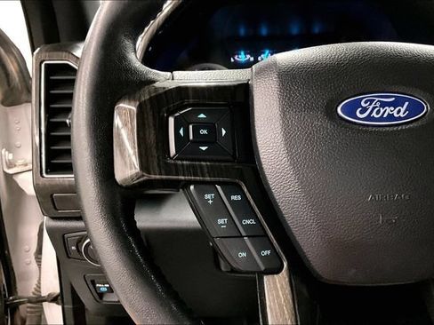 Used 2019 Ford Expedition XLT w/ Equipment Group 201A AWD/4WD image 25