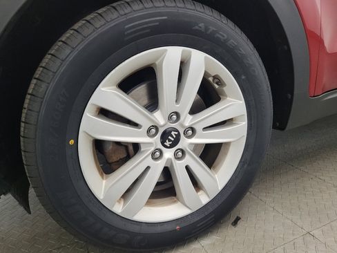Used 2018 Kia Sportage LX AWD/4WD image 31