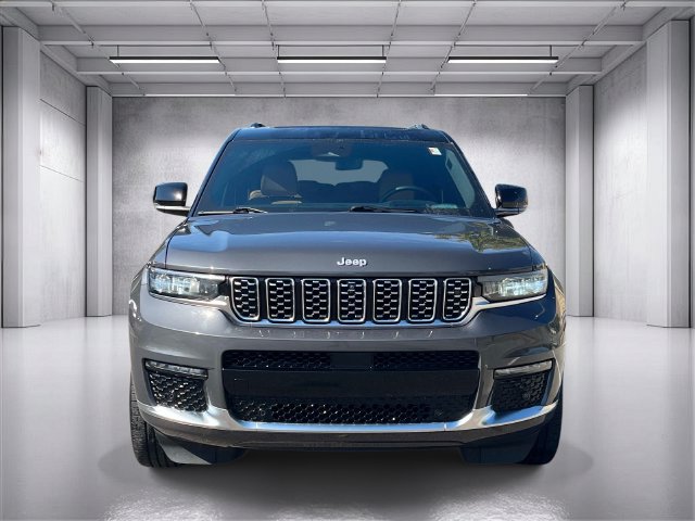 Used 2024 Jeep Grand Cherokee L Summit w/ Advanced Protech Group IV AWD/4WD image 8