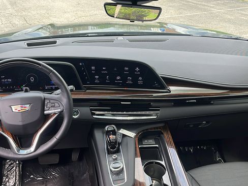 New 2024 Cadillac Escalade Premium Luxury image 49