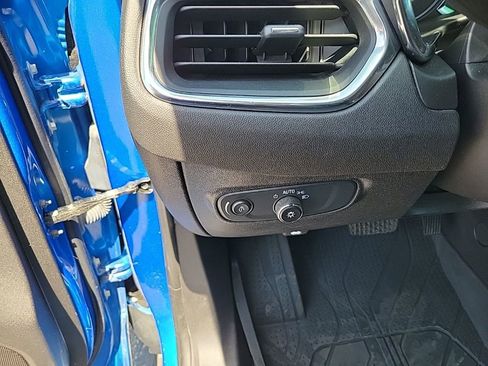 Used 2024 Chevrolet Equinox LT w/ LPO, Floor Liner Package AWD/4WD image 12