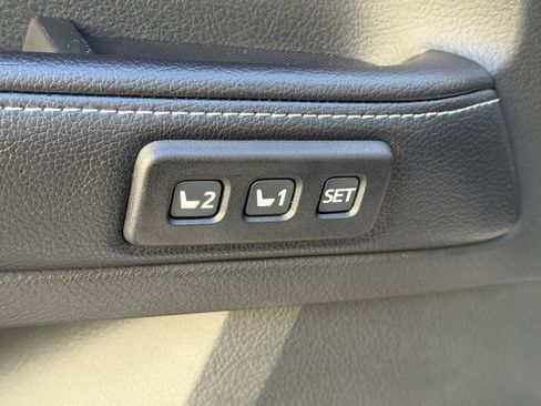 Used 2019 Toyota 4Runner Limited image 12