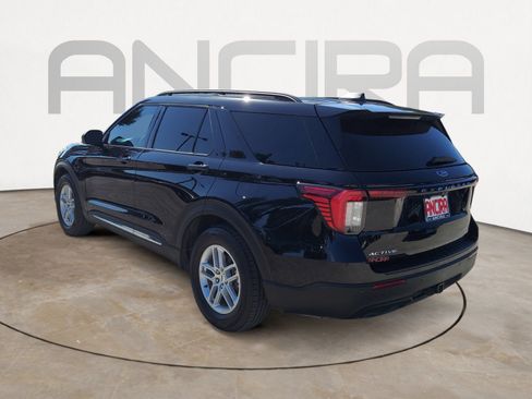 Used 2025 Ford Explorer Active RWD image 8