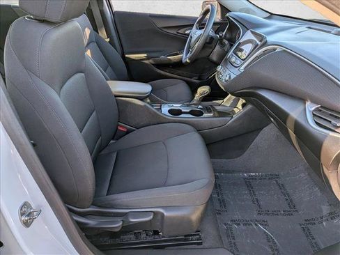 Used 2024 Chevrolet Malibu LS image 18
