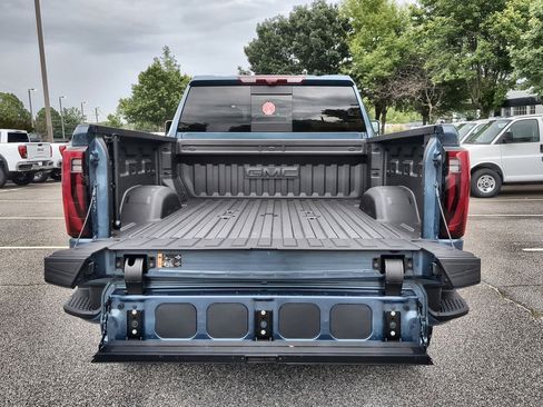 New 2025 GMC Sierra 2500 Denali w/ Denali Reserve Package image 27