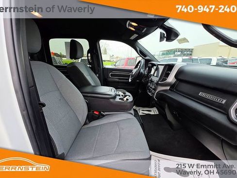 Used 2024 RAM 3500 Big Horn AWD/4WD image 28
