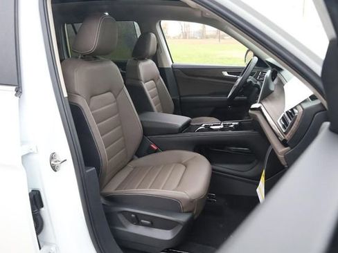 New 2026 Volkswagen Atlas SEL image 32