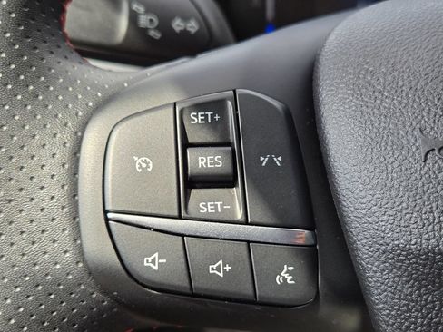 Used 2024 Ford Escape ST-Line FWD image 22