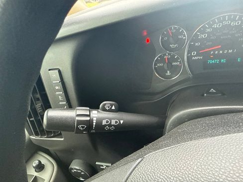 Used 2022 Chevrolet Express 2500 Extended RWD image 21