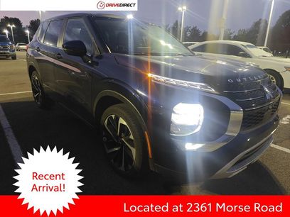 Used 2023 Mitsubishi Outlander SE