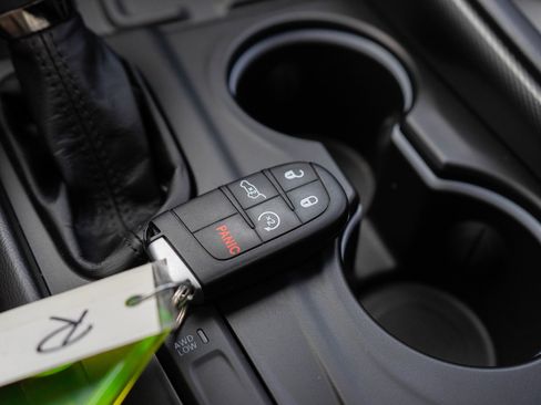 Used 2022 Dodge Durango R/T w/ Trailer Tow Group IV image 28