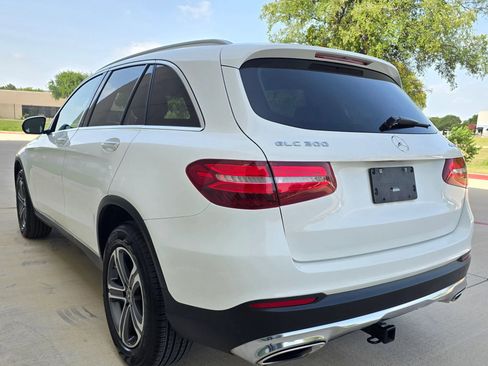 Used 2018 Mercedes-Benz GLC 300 4MATIC image 6