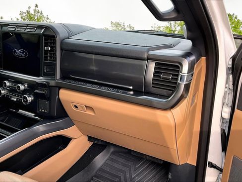 Used 2024 Ford F250 Lariat w/ Lariat Ultimate Package image 17