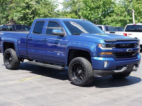 Used 2016 Chevrolet Silverado 1500 LT w/ True North Edition AWD/4WD image 4