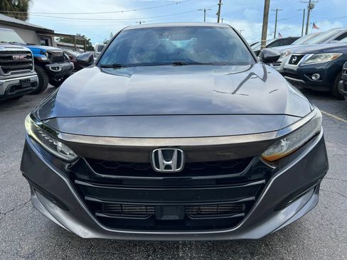 Used 2018 Honda Accord Sport image 3