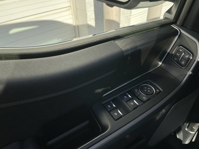 Used 2025 Ford F150 Lariat w/ Bed Utility Package AWD/4WD image 13