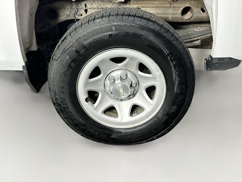 Used 2019 Chevrolet Silverado 1500 W/T image 11