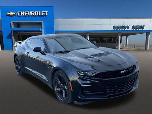 Used 2022 Chevrolet Camaro SS RWD image 1