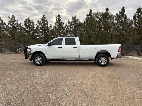 Used 2024 RAM 2500 Tradesman w/ Chrome Appearance Group AWD/4WD image 3