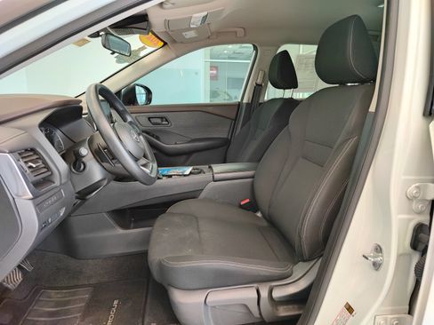 Used 2023 Nissan Rogue S AWD/4WD image 11