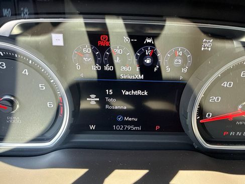 Used 2019 Chevrolet Silverado 1500 LTZ w/ LTZ Premium Package AWD/4WD image 24