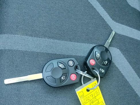 Used 2015 Ford Transit Connect XLT image 41