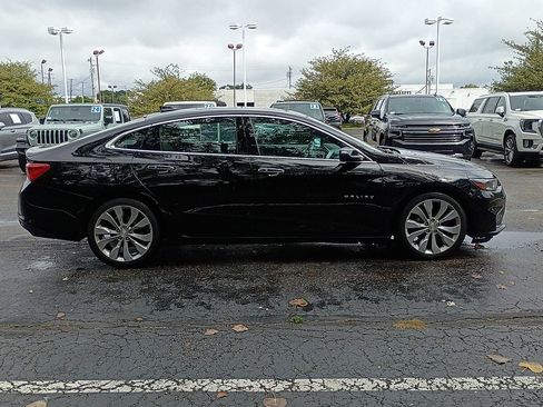 Used 2018 Chevrolet Malibu Premier w/ Premier Sun and Wheel Package FWD image 2