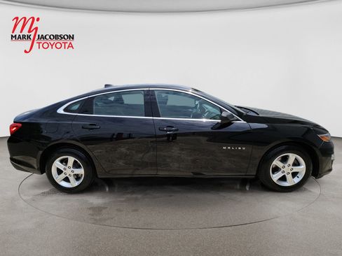 Used 2023 Chevrolet Malibu LS FWD image 4