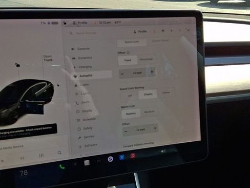 Used 2019 Tesla Model 3 Standard Range Plus image 27