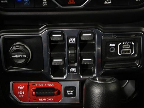 Used 2022 Jeep Wrangler Unlimited Rubicon 4xe image 17