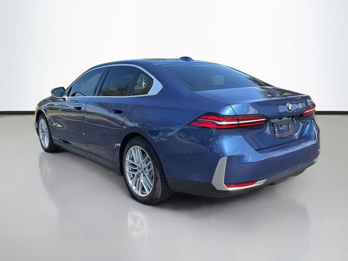 Used 2025 BMW 530i w/ M Sport Package image 6