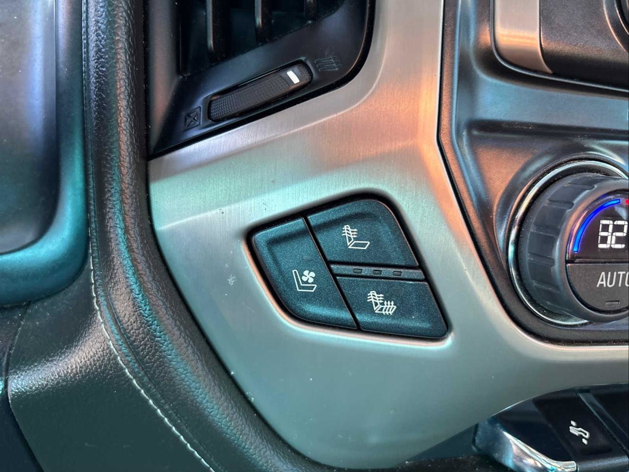 Used 2016 GMC Sierra 3500 Denali w/ Driver Alert Package AWD/4WD image 17